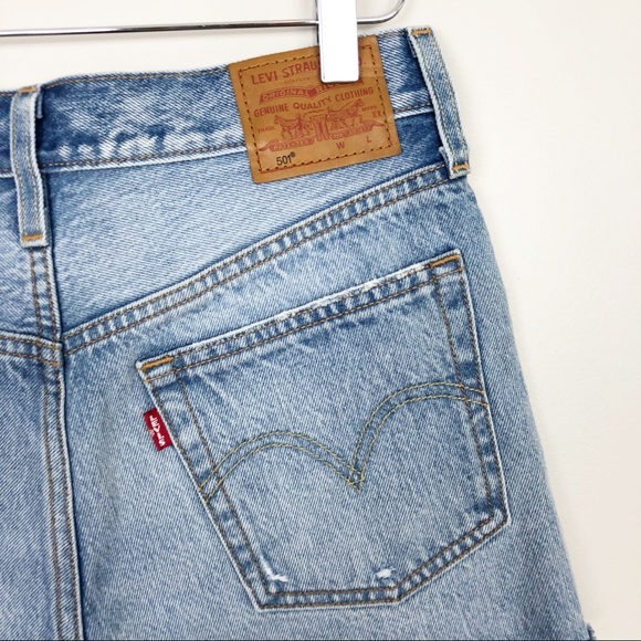 Levi’s | High Rise Logo Tape Denim Shorts 90’s - Picture 4 of 9